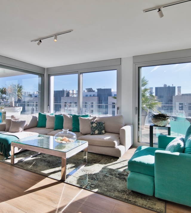 Resa Estates Ibiza te koop penthouse Marina botafoch for sale Ibiza living woonkamer.jpeg